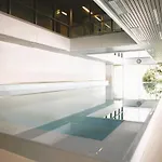 Apartmán Modern & Sunny 1br With Swimming Pool