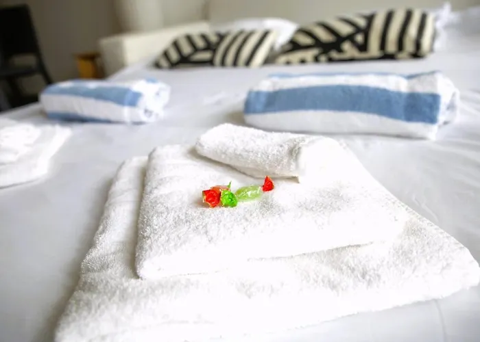 Modern & Sunny 1br With Swimming Pool Luxembourg