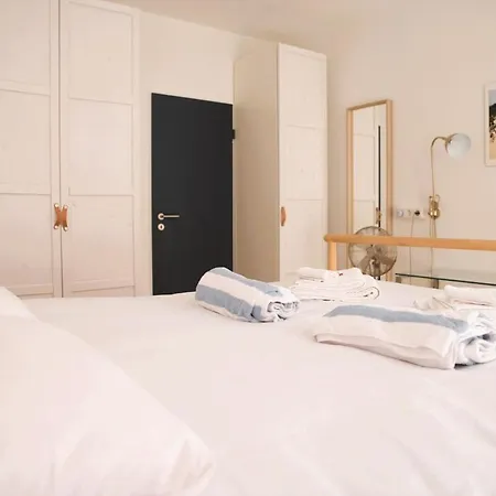 Appartement Modern & Sunny 1br With Swimming Pool *