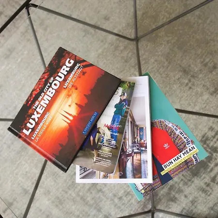 아파트 Modern & Sunny 1br With Swimming Pool