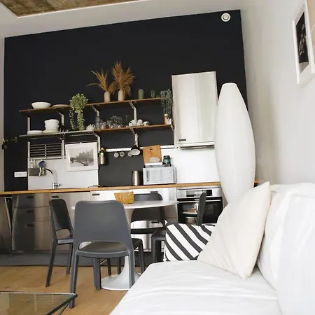 아파트 Modern & Sunny 1br With Swimming Pool 룩셈부르크