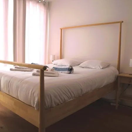 Daire Modern & Sunny 1br With Swimming Pool Lüksemburg