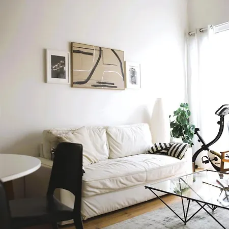 Modern & Sunny 1br With Swimming Pool 아파트 룩셈부르크