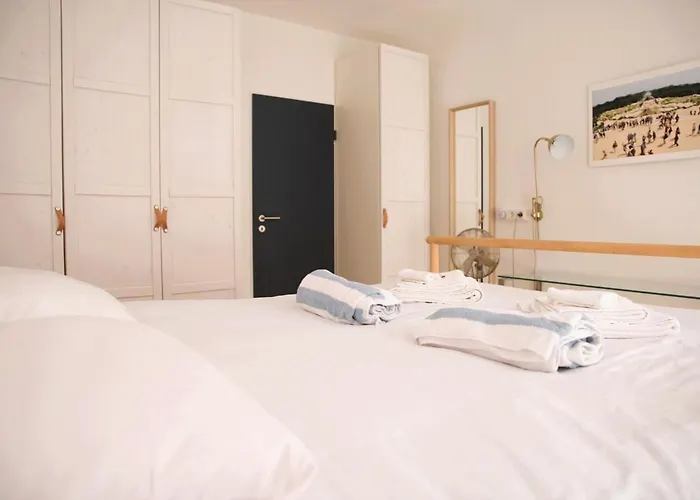 Apartment Modern & Sunny 1br With Swimming Pool *